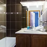 Aparthotel Lagrange Les De L'adet 3*